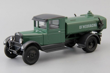 ЗИС-5 топливозаправщик БЗ-42, темно-зеленый (1/43)