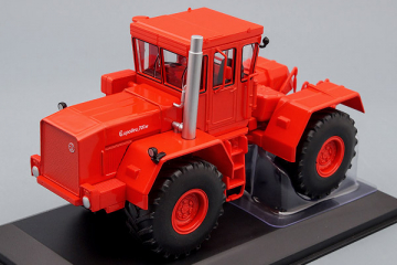 Трактор К-701М 'Кировец', красный (1/43)