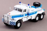 КрАЗ-255Б БРО-200 эвакуатор 6х6, белый/синий (1/43)