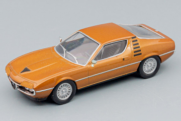 Alfa Romeo Montreal coupe, коричневый (1/43)