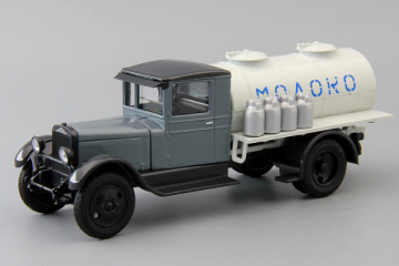 ЗИС-5 АЦ 'Молоко' с бидонами, серый/белый (1/43)
