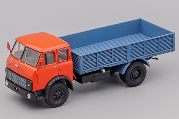 МАЗ-5335 бортовой 1977, красный/синий (1/43)