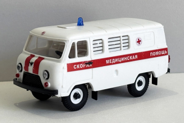 УАЗ-39099 комби 'Скорая мед помощь' со шторами, белый/красный, пластик некрашен (1/43)