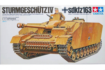 Танк Sturmgeschutz IV Sd.kfz 163 с 1 фигурой танкиста (1/35)