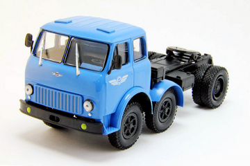 МАЗ-520 седельный тягач 6х2 1965, синий (1/43)