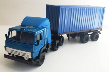 Камский 54112 тягач со спойлером с п/пр контейнеровозом, синий (1/43)