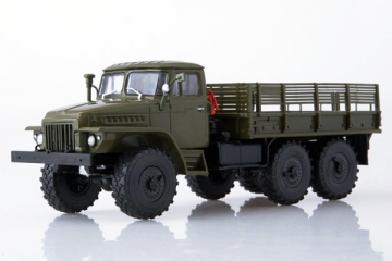 Уральский 375Д бортовой, хаки (1/43)
