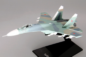 Самолет Су-27 (1/161)