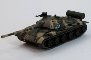 Танк Т-62 HOII, песочный/хаки камуфляж (1/72)